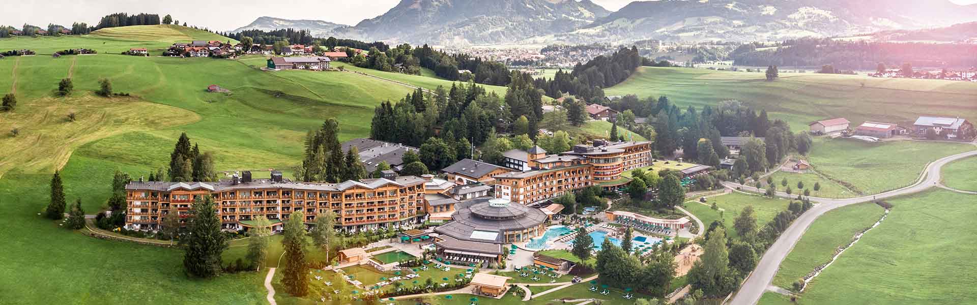 Blick auf Hotel Sonnenalp in Ofterschwang