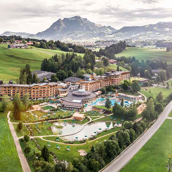 Blick auf Hotel Sonnenalp in Ofterschwang