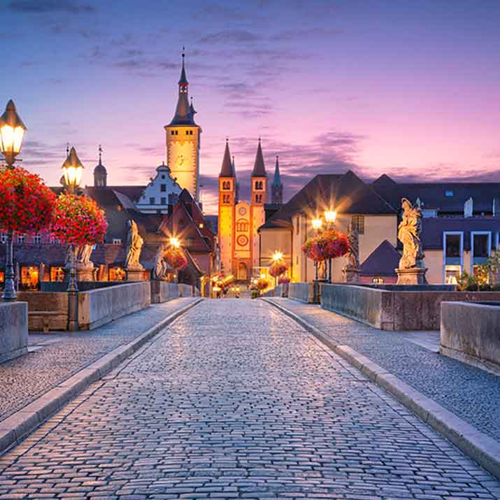 Die Alte Mainbrücke in Würzburg