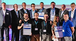 Den Siegerteams gratulieren: Dr. Carsten Rudolph, Geschäftsführer BayStartUP und Dr. Otto Beierl, Vorstandsvorsitzender LfA Förderbank Bayern